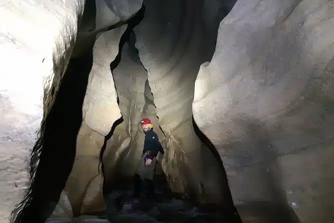 Private Cave Stream & Castle Hill Tour from Christchurch