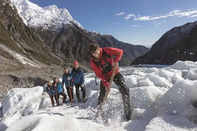 5 Day South Island Circut: Trains, Glaciers and Milford Sound from Christchurch